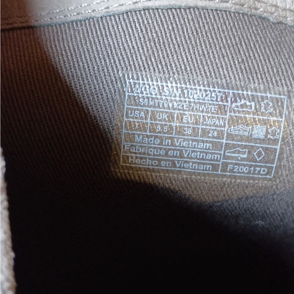 UGG Tall Gray Suede Boots Women’s Size 7 Side Zip - Picture 10 of 12